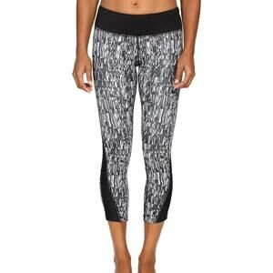 Nike Dri-Fit Womens Leggings Capri Running Patterned Stripes Black Gray Small